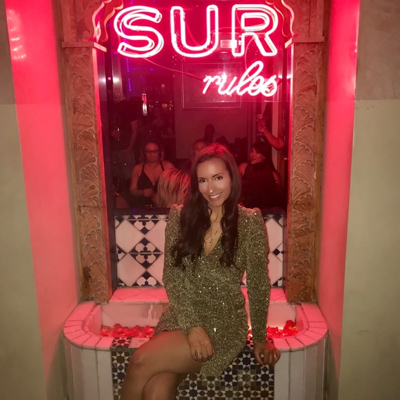 Meet your Posher, Pamela - Picture 2 of 5